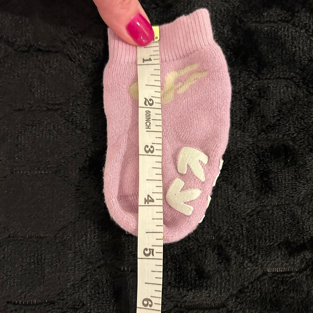 Off-White Brand Baby Socks Lavendar Size 3-6 Months - Picture 7 of 8